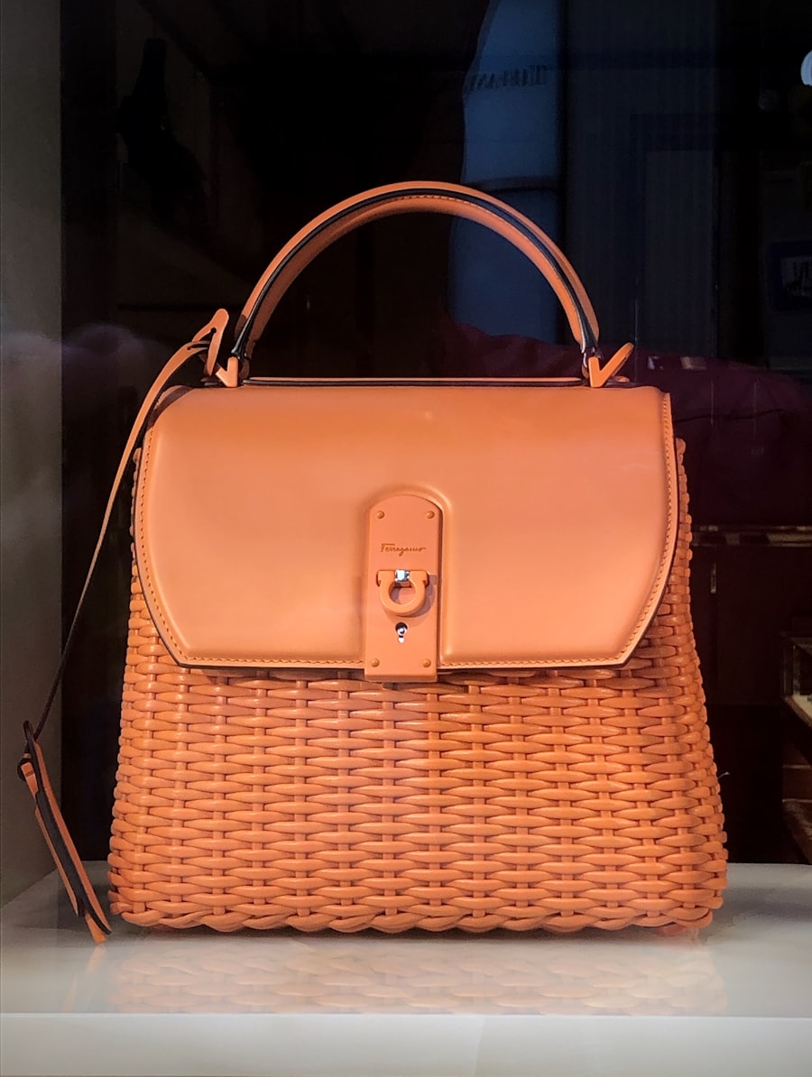 Viral Crescent Shoulder Bag